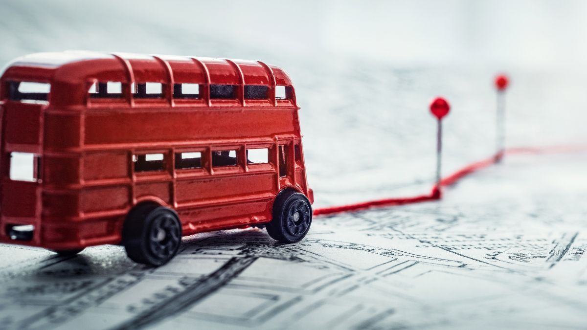 Bus rouge étape par étape